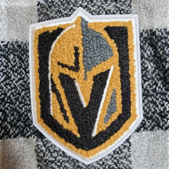 BNWT Black Plaid NHL Las Vegas Golden Knights Blanket Scarf Little Earth - Picture 5 of 7
